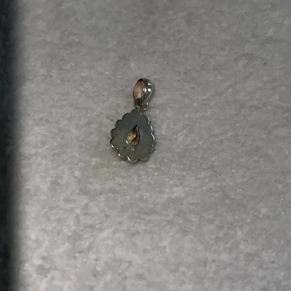 925 Sterling Silver Genuine Citrine Teardrop Pendant Necklace - Picture 3 of 3